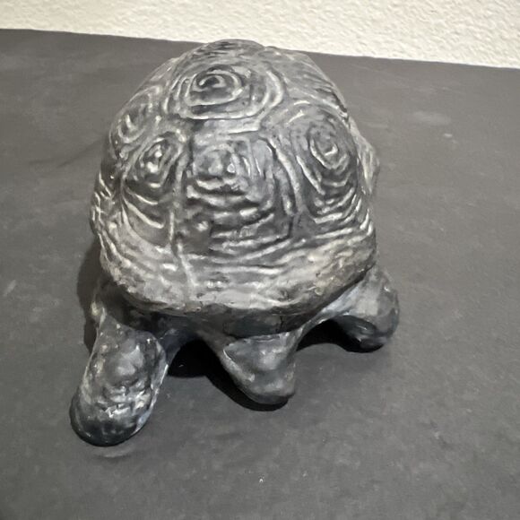 Hand Cast Clay Pottery Turtle Trinket Box Hen-Feathers - Picture 5 of 11